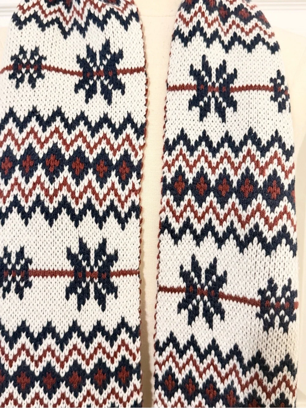 Timberland Cream Knit Scarf with Navy & Brown Fair Isle Pattern
